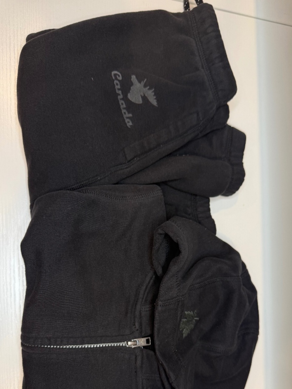 Canadiana Kids Zip Up Hoodie & Joggers Set - Children's 4T
